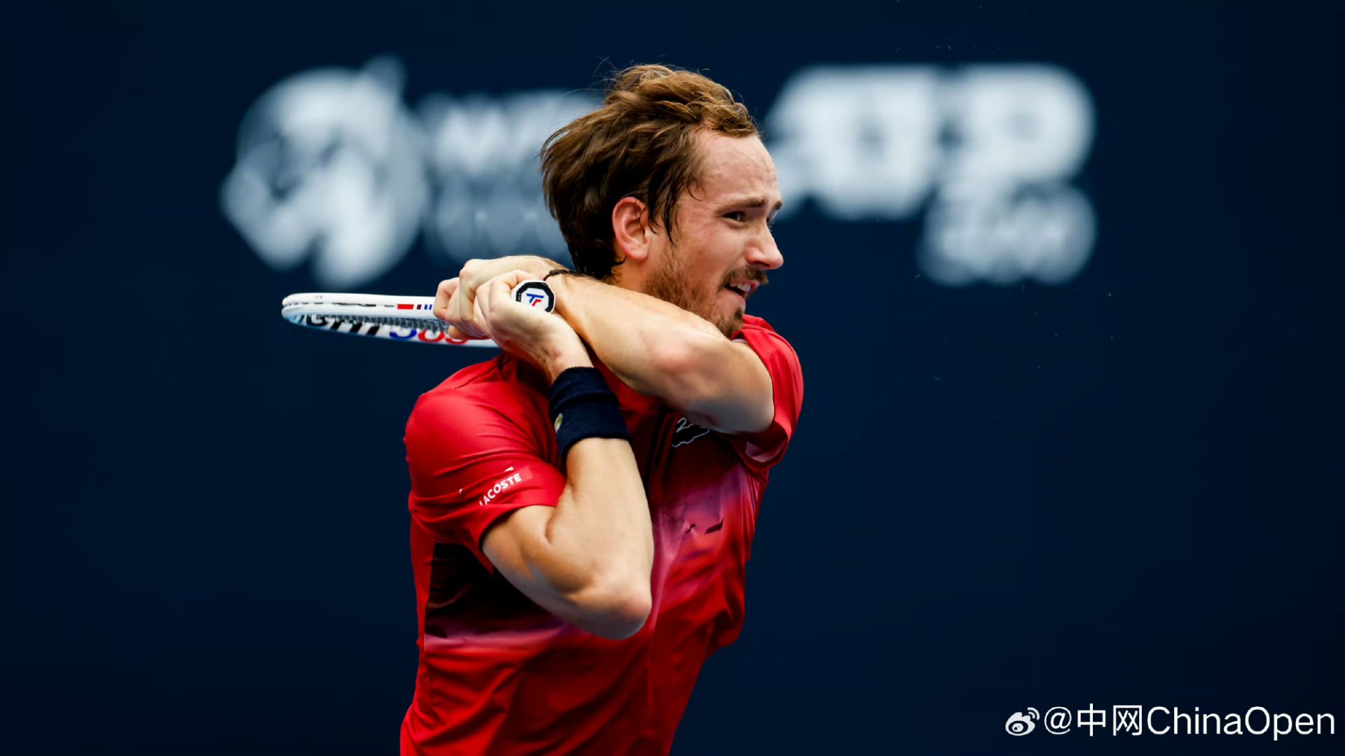 澳网鏖战美网，梅德韦杰夫惊艳四座