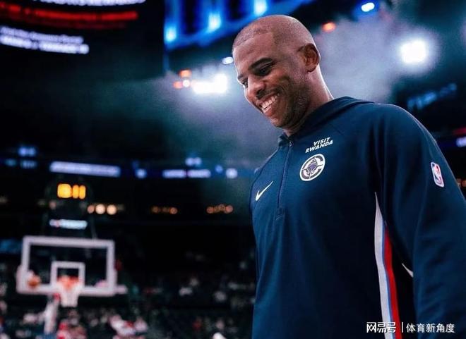 勇士B队绝地反击湖人B队，保罗送出助攻