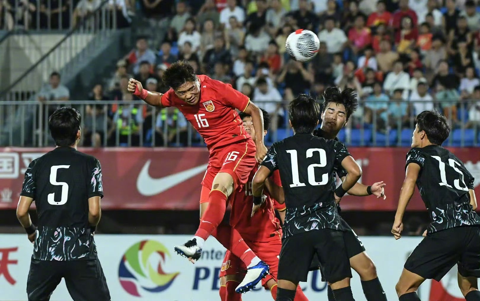 外援表现抢眼，助力球队赢得胜利