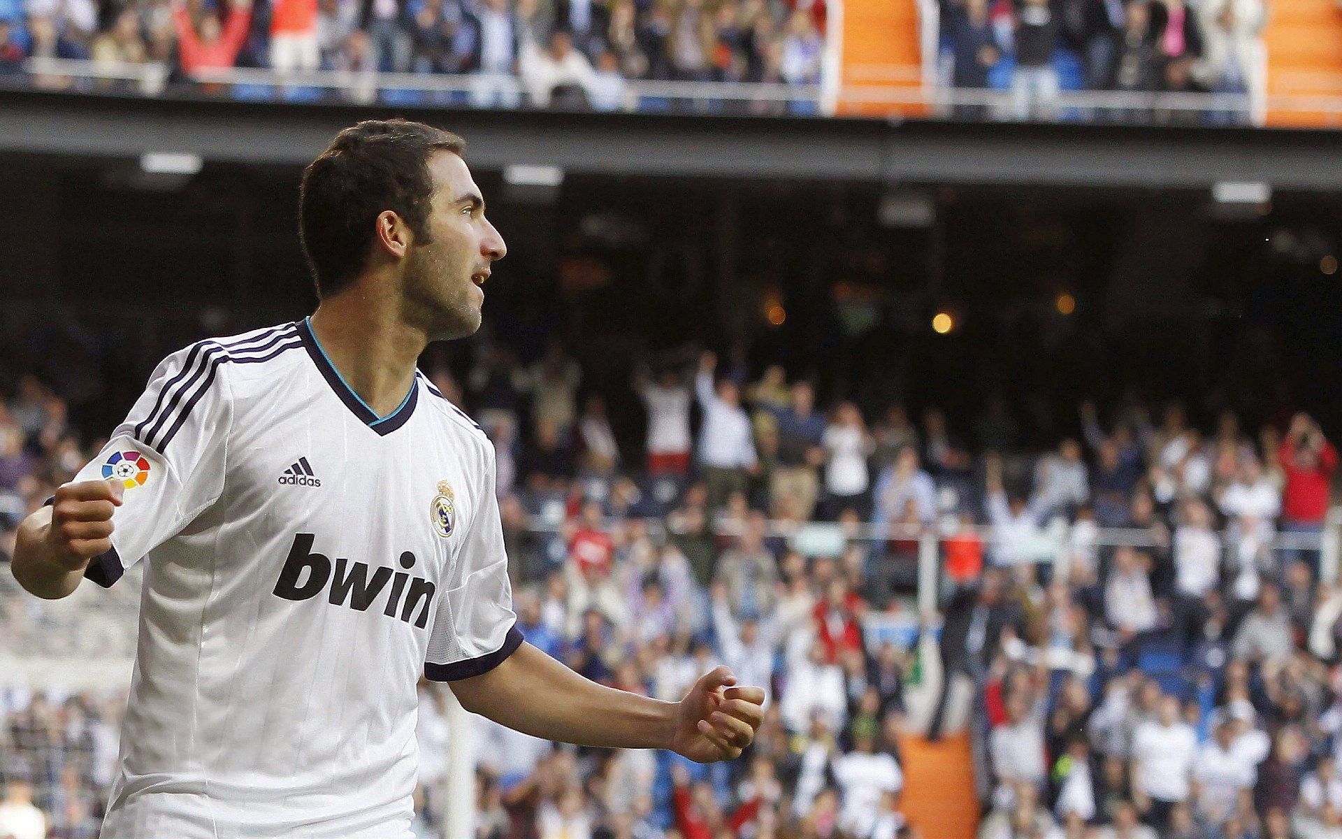 巴尔韦德一锤定音！荷兰险胜委内瑞拉，他用实力击碎所有质疑